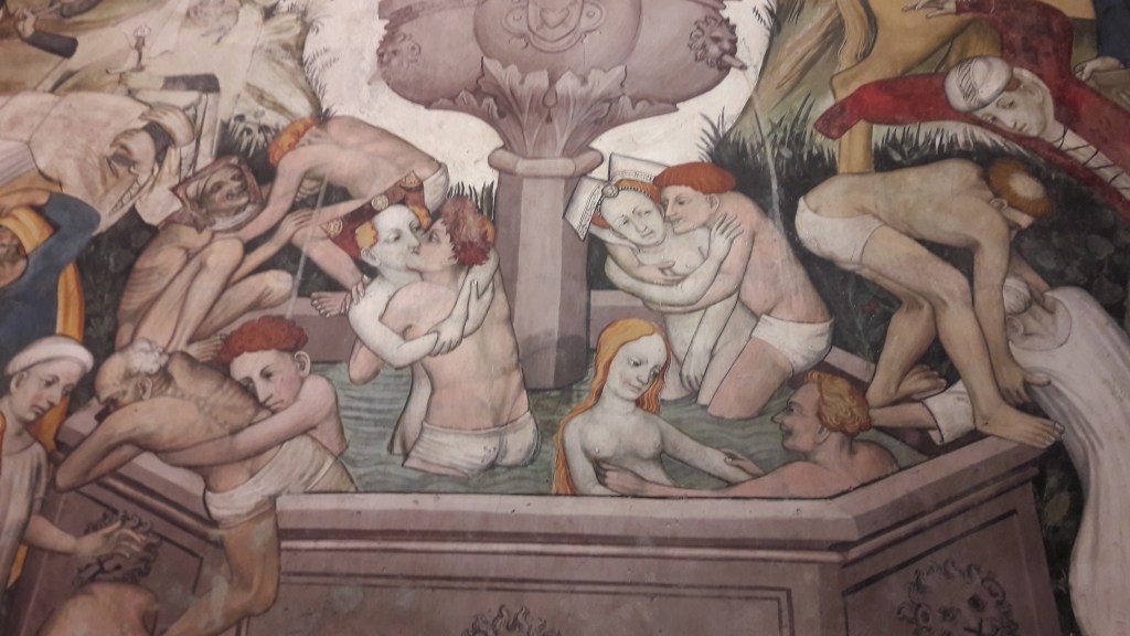 Piemonte Misterioso: La Fonte della Giovinezza e il Castello della&nbsp;Manta